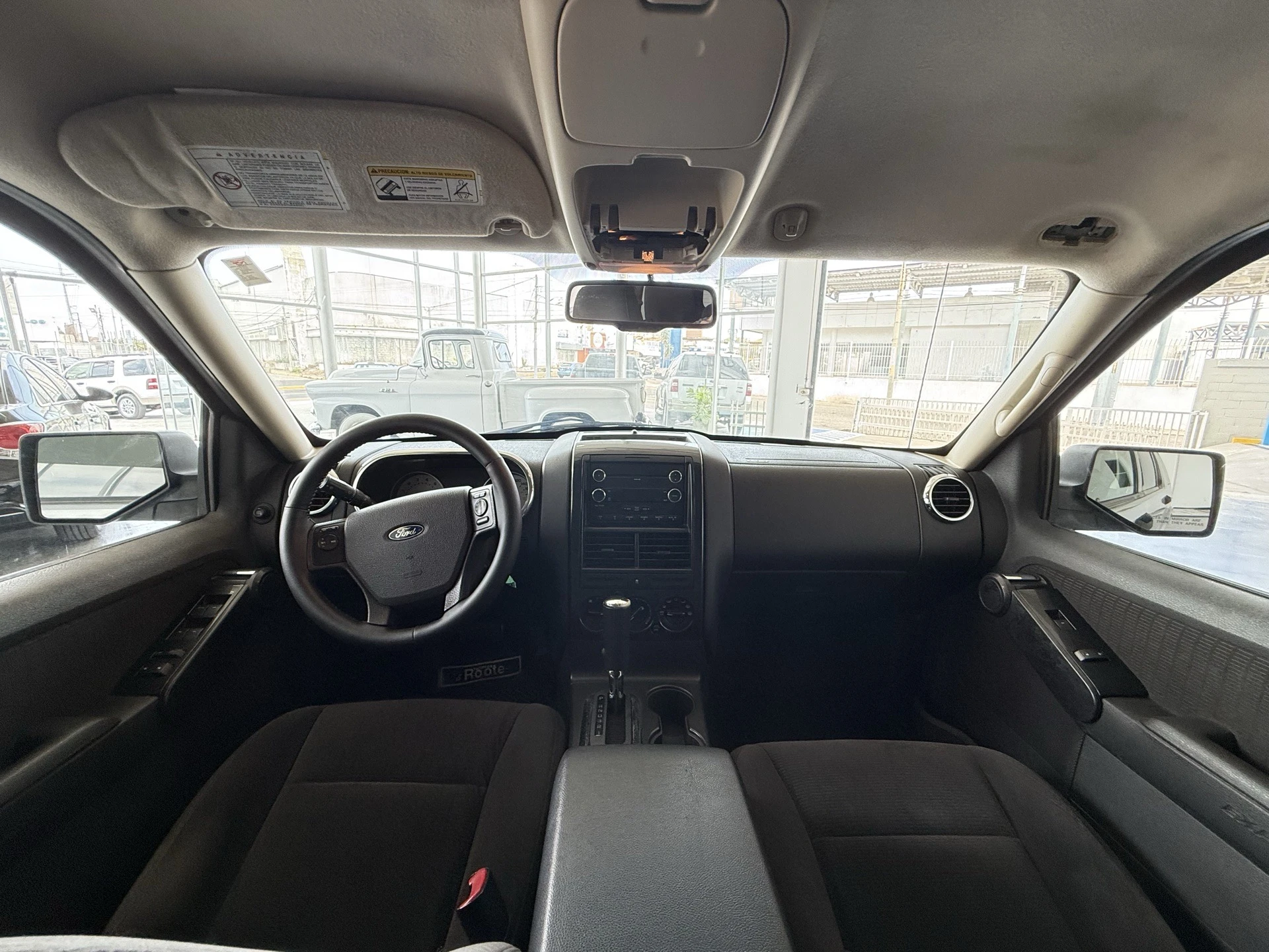 2011 Ford Explorer XLT — foto 5
