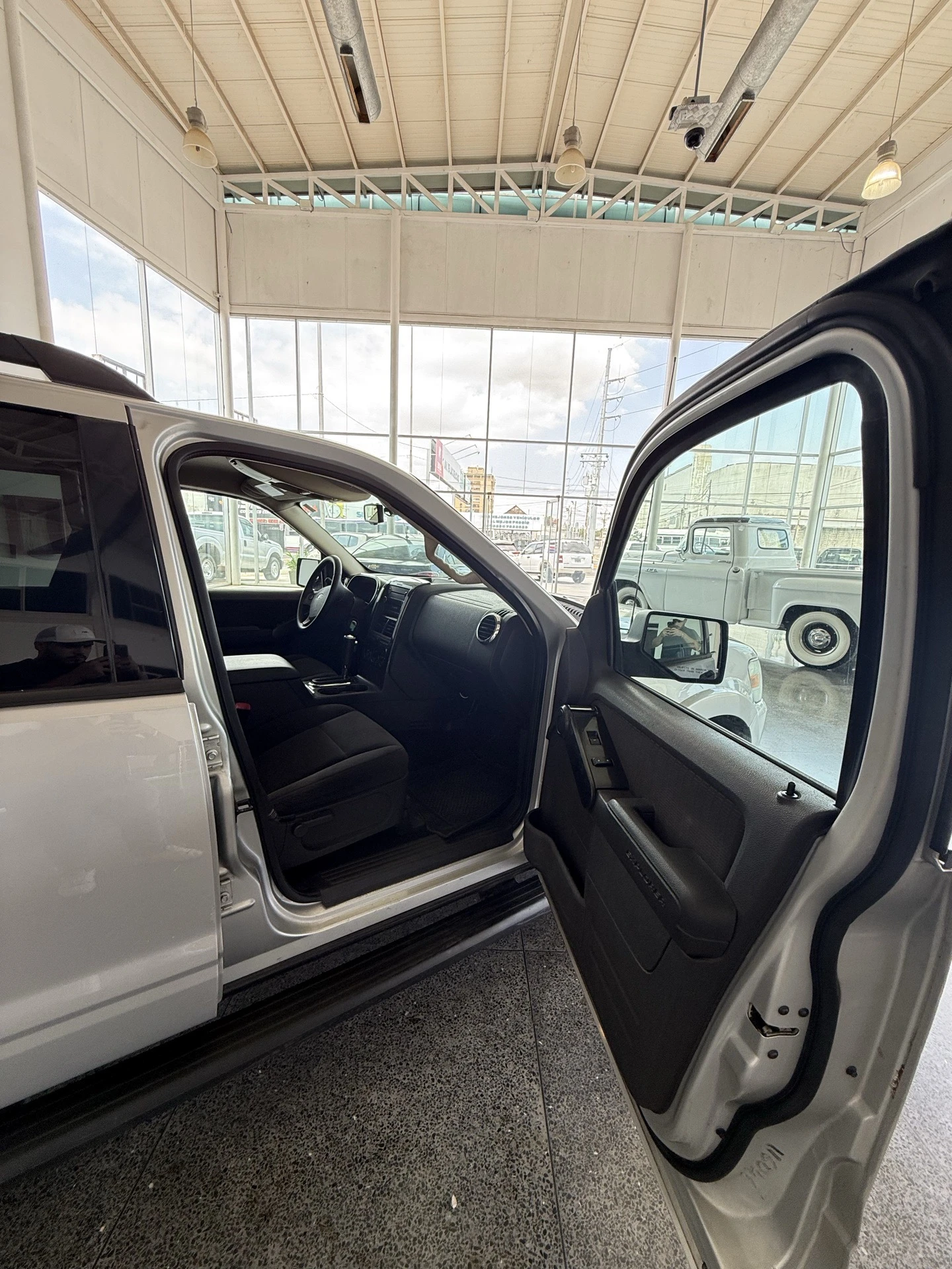 2011 Ford Explorer XLT — foto 9