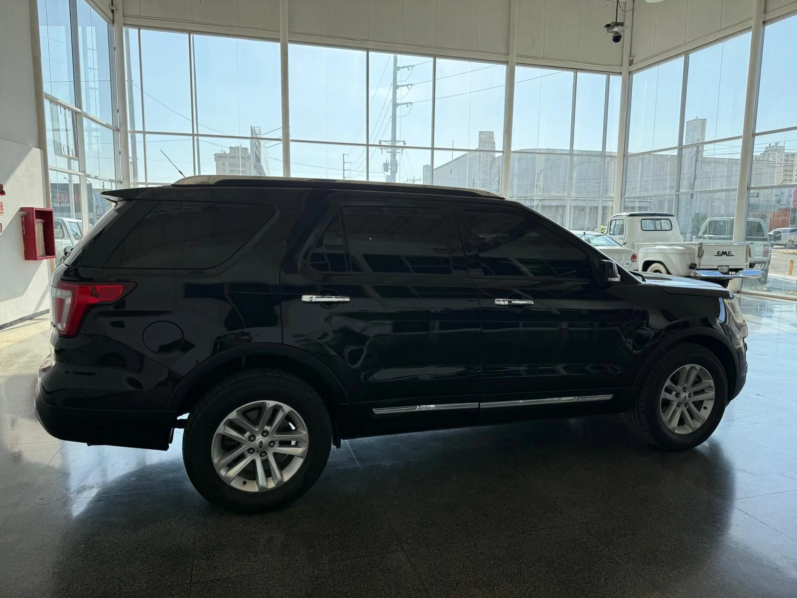 2016 Ford Explorer Limited — foto 16