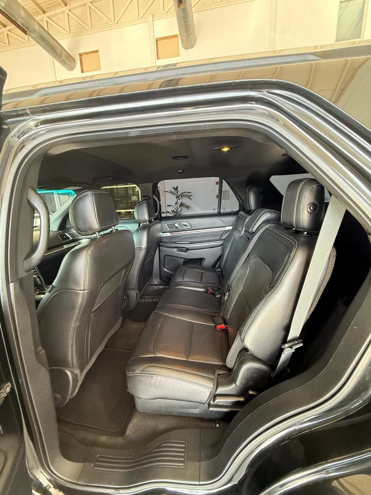 2016 Ford Explorer Limited — foto 21