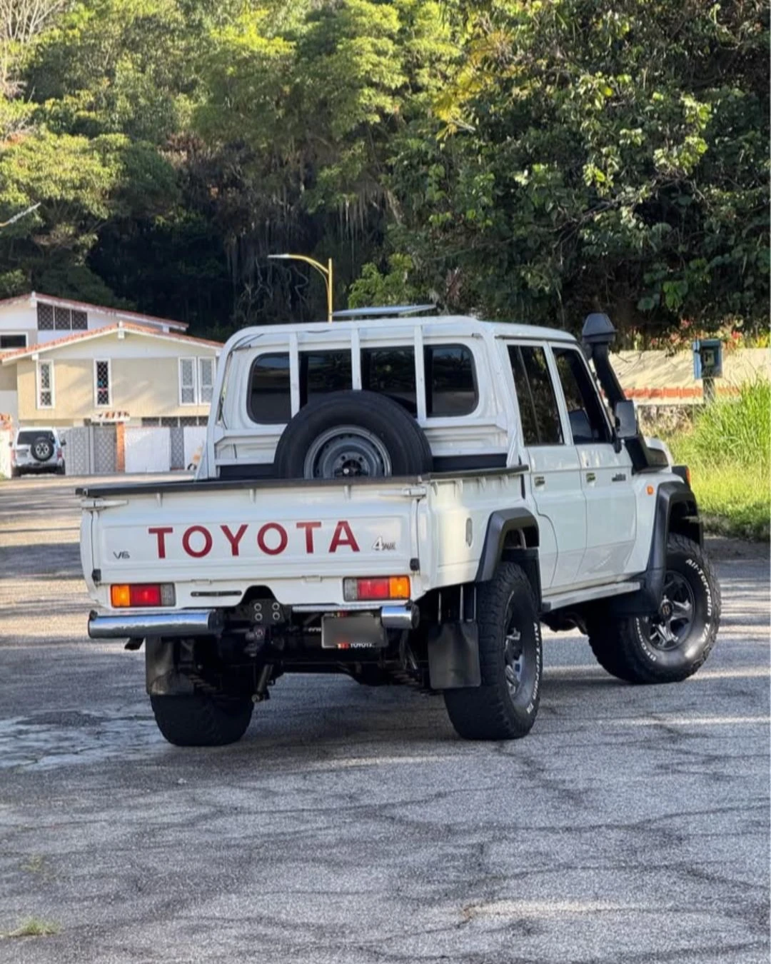 2020 Toyota Land Cruiser S79 (hembrita) — foto 3