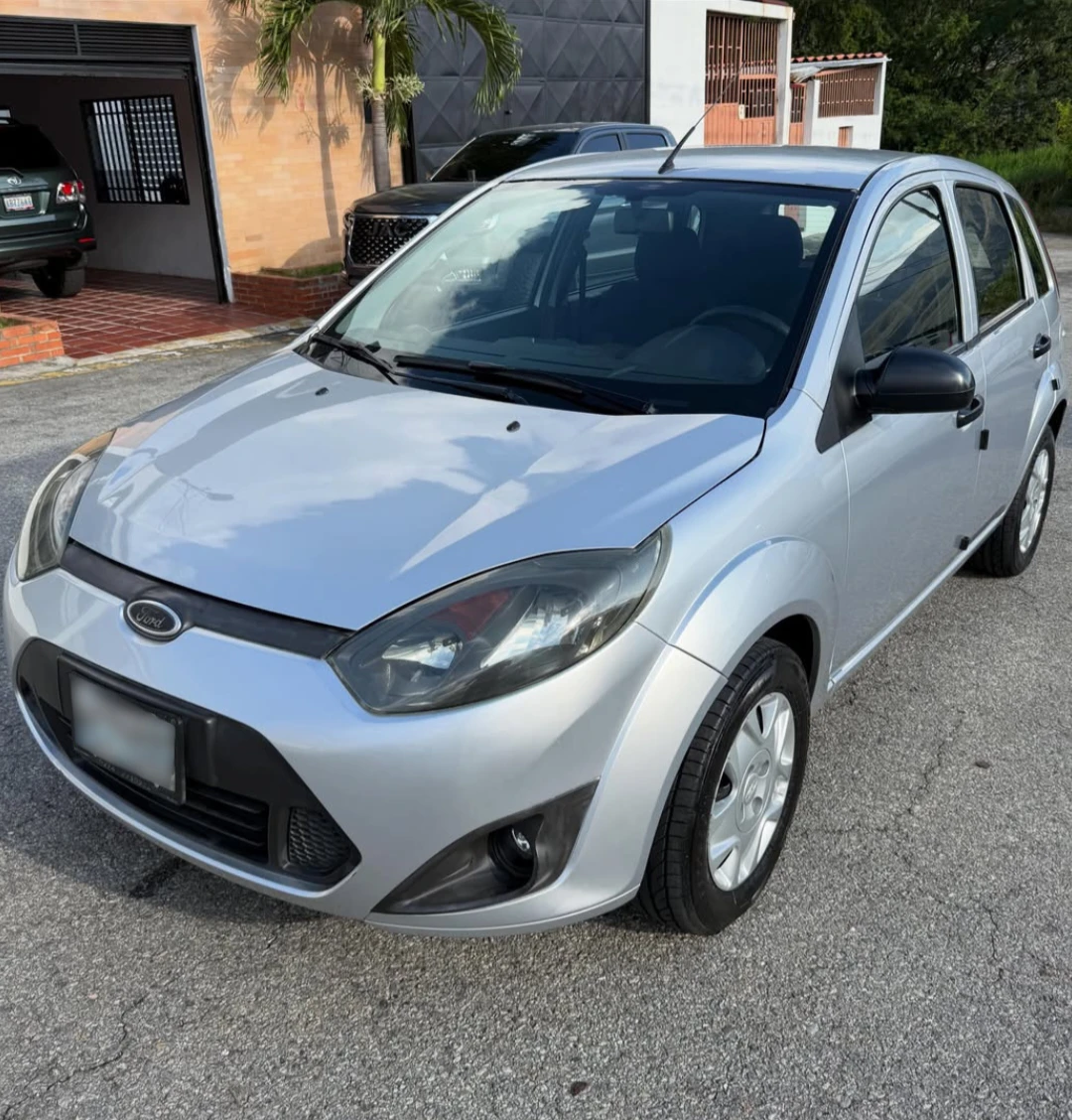 2013 Ford Fiesta Move — foto 3
