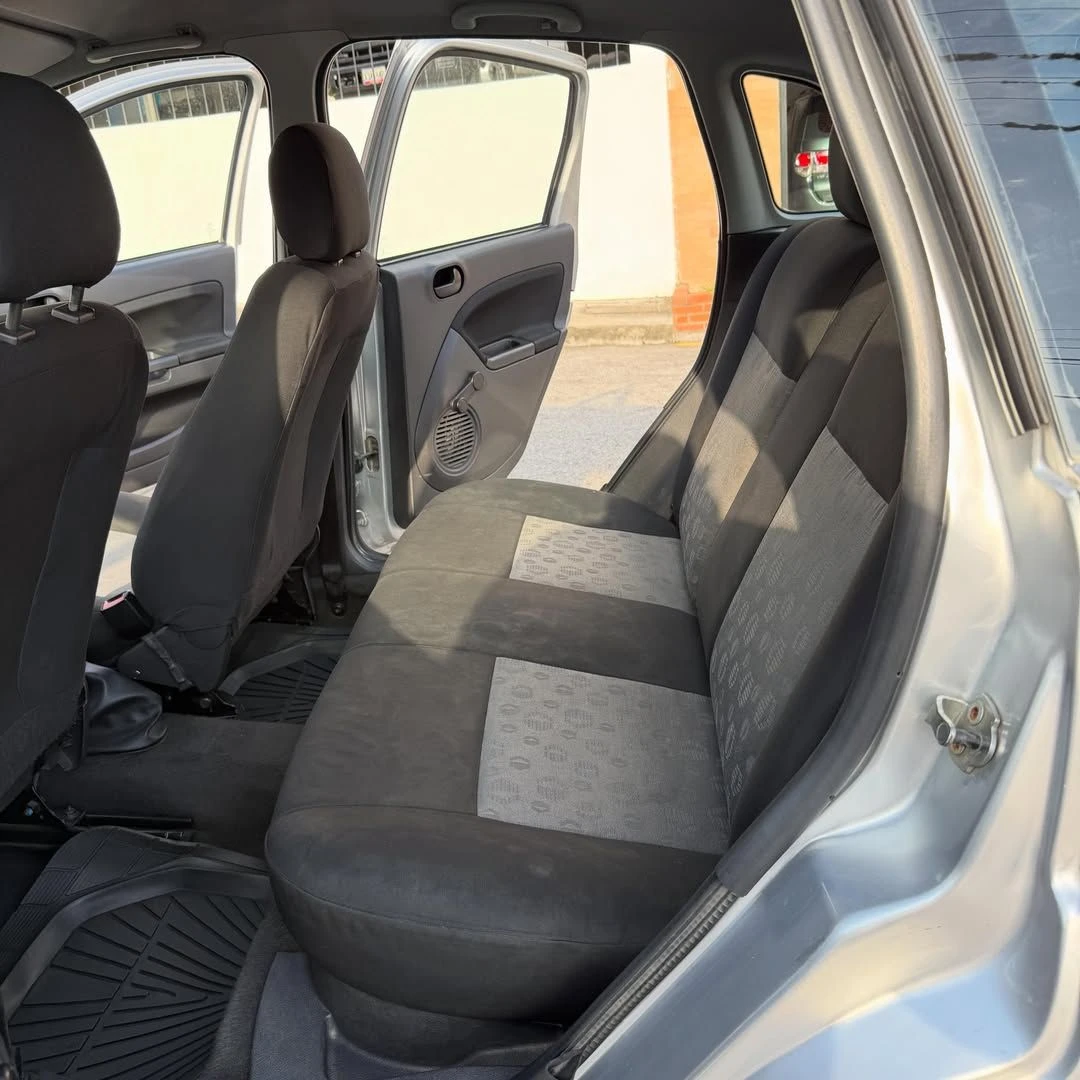 2013 Ford Fiesta Move — foto 12