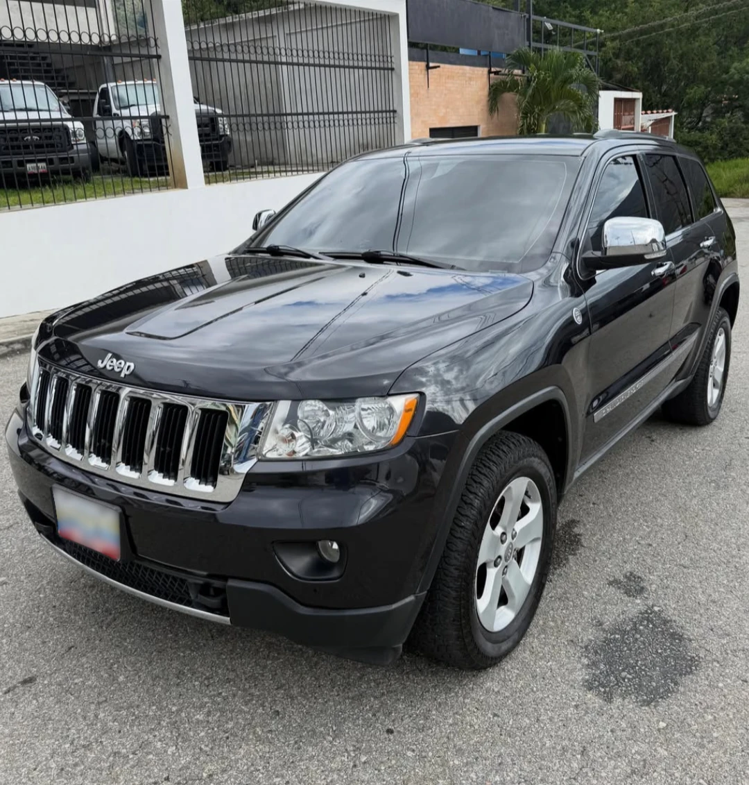2011 Jeep Grand Cherokee Limited — foto 3
