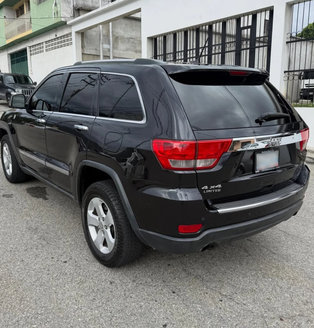 2011 Jeep Grand Cherokee Limited — foto 4