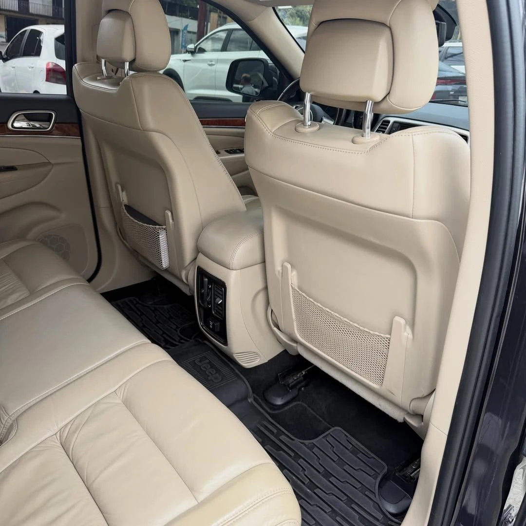 2011 Jeep Grand Cherokee Limited — foto 11