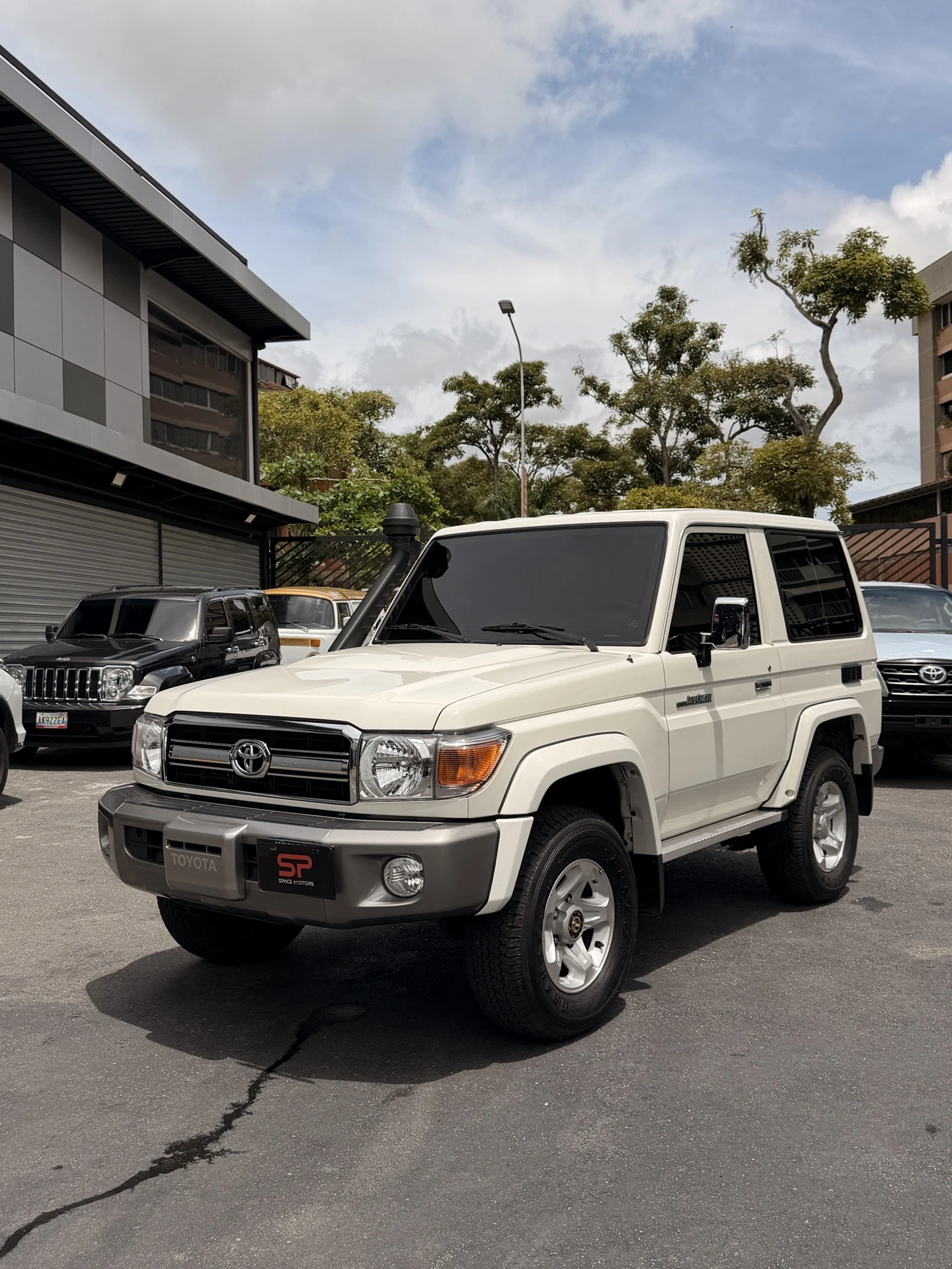 2019 Toyota Land Cruiser 70 Series 71 — foto 3