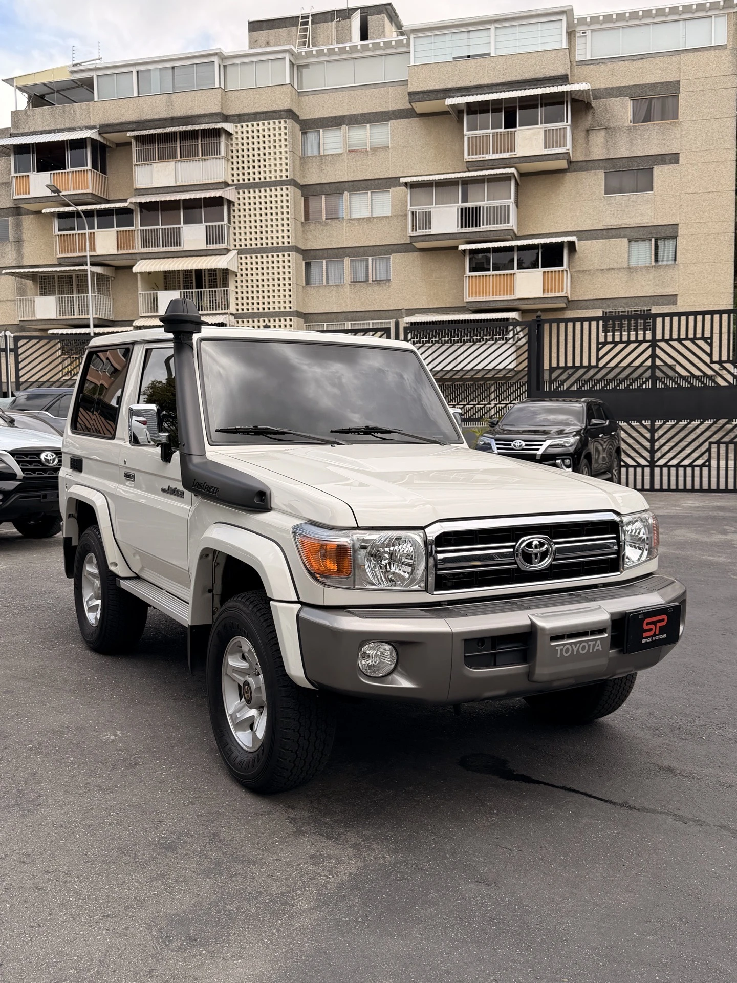 2019 Toyota Land Cruiser 70 Series 71 — foto 2