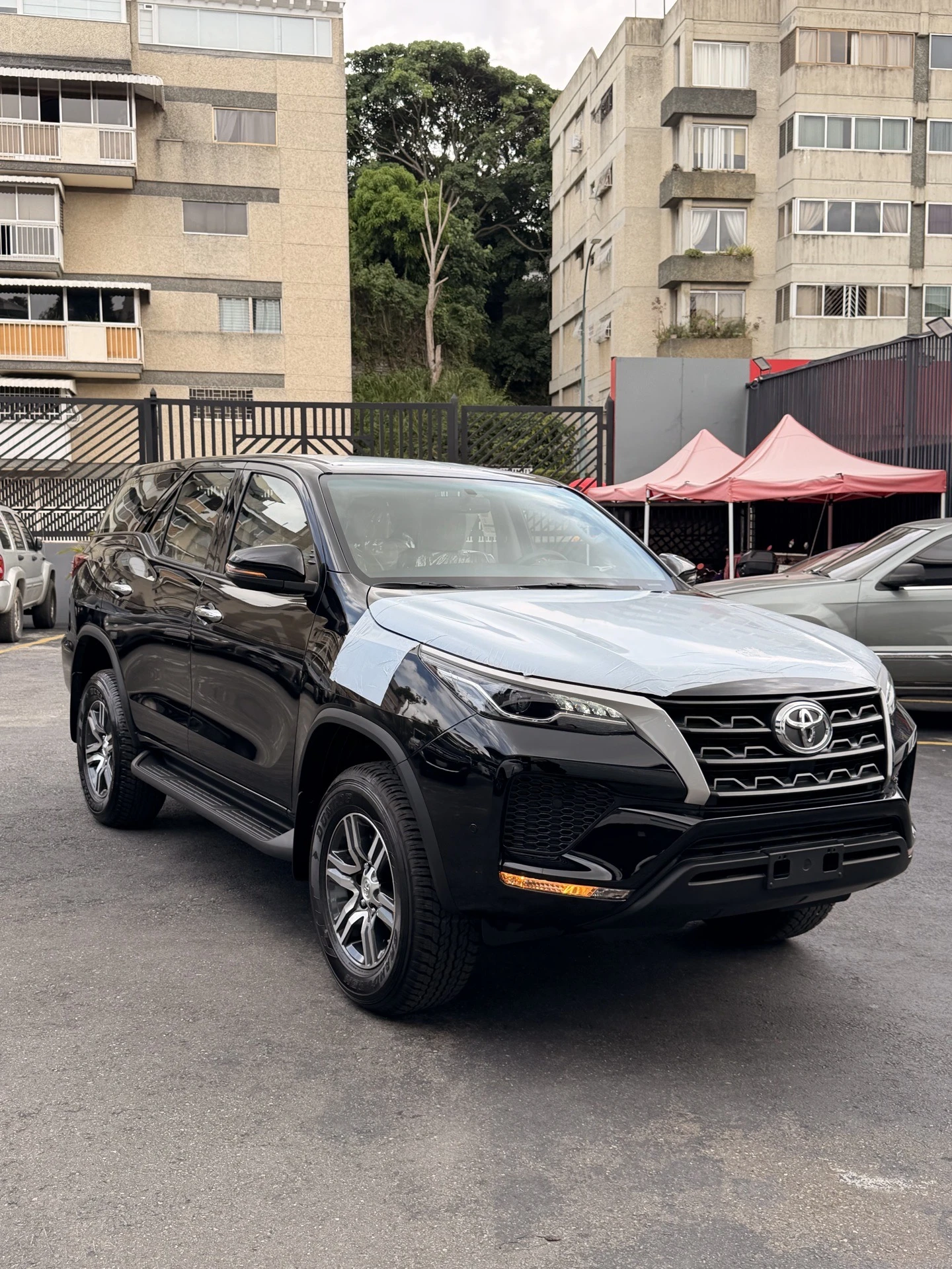 2026 Toyota Fortuner 2.7 — foto 2