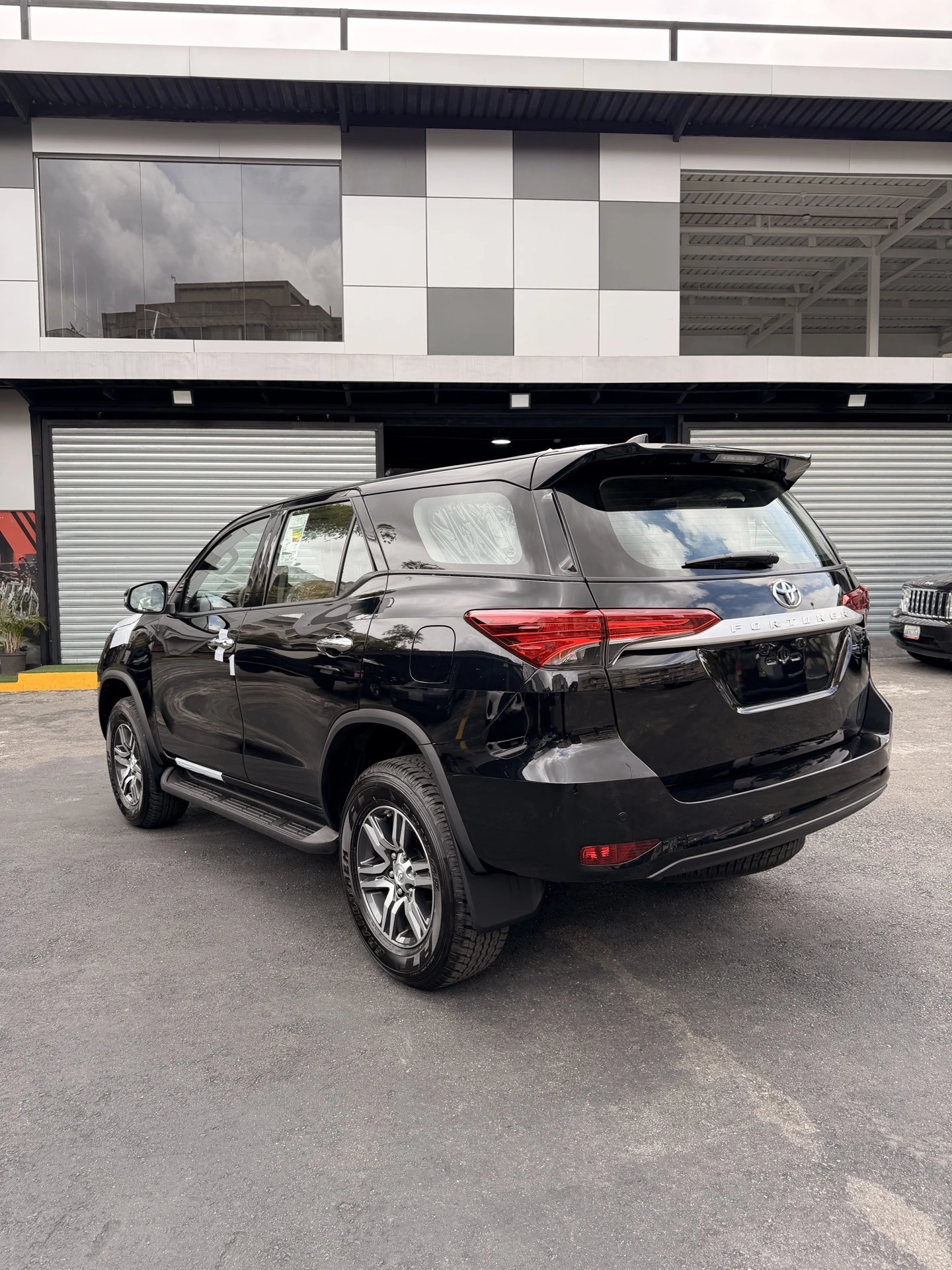 2026 Toyota Fortuner 2.7 — foto 9