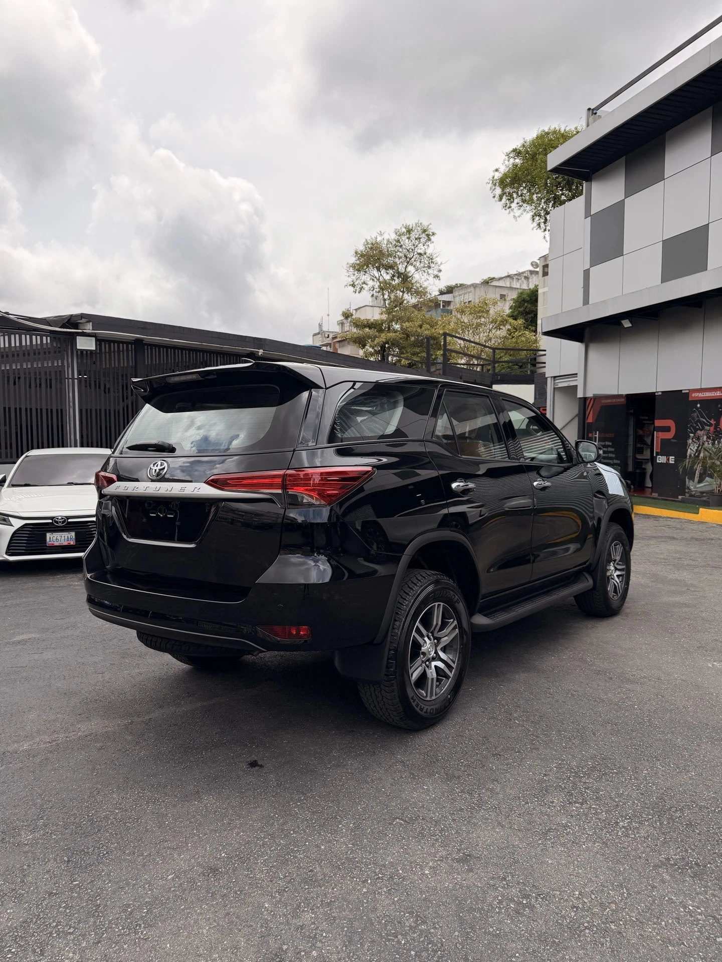 2026 Toyota Fortuner 2.7 — foto 10