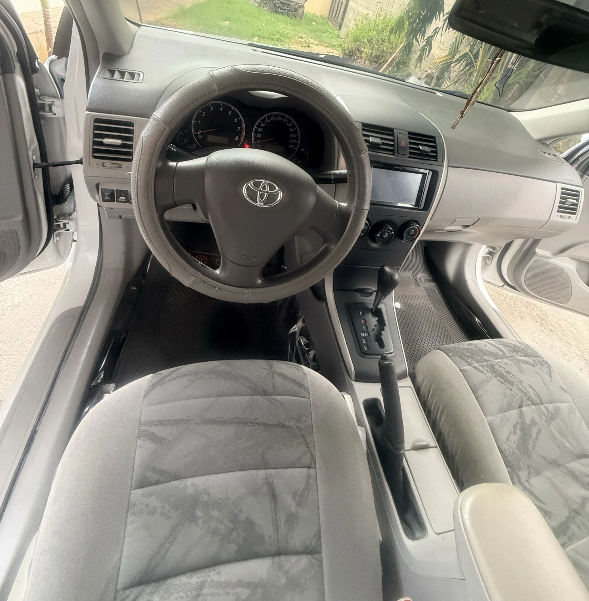 2011 Toyota Corolla XEI — foto 9