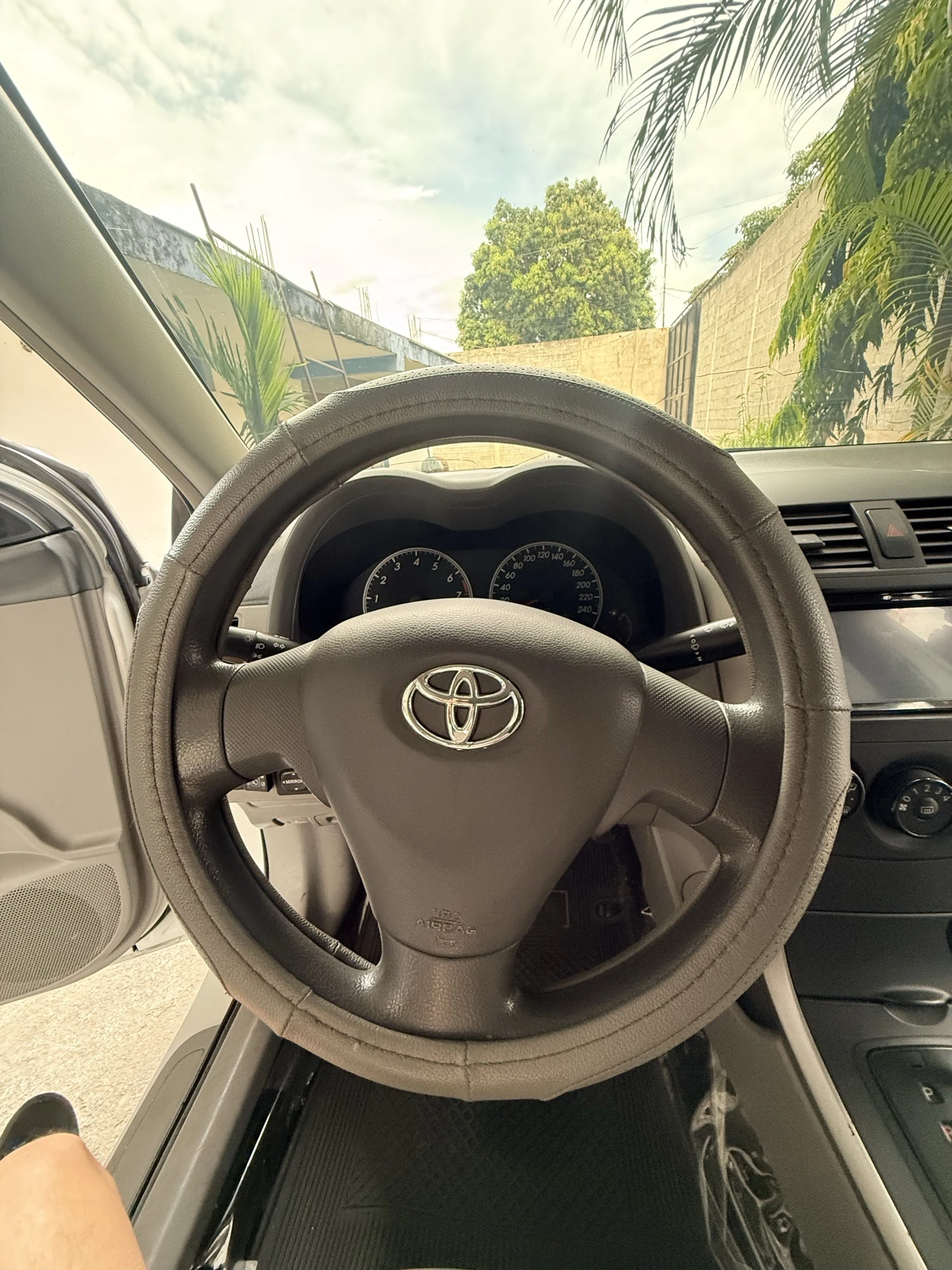 2011 Toyota Corolla XEI — foto 13
