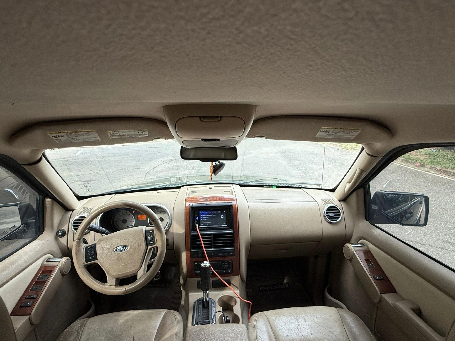 2009 Ford Explorer Eddie Bauer — foto 8