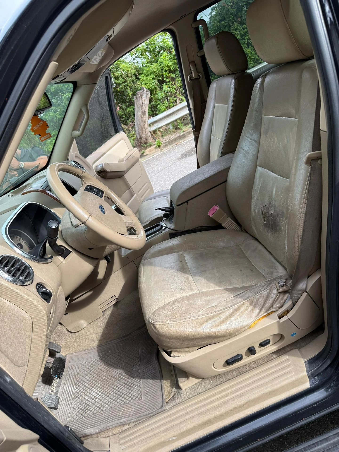 2009 Ford Explorer Eddie Bauer — foto 10