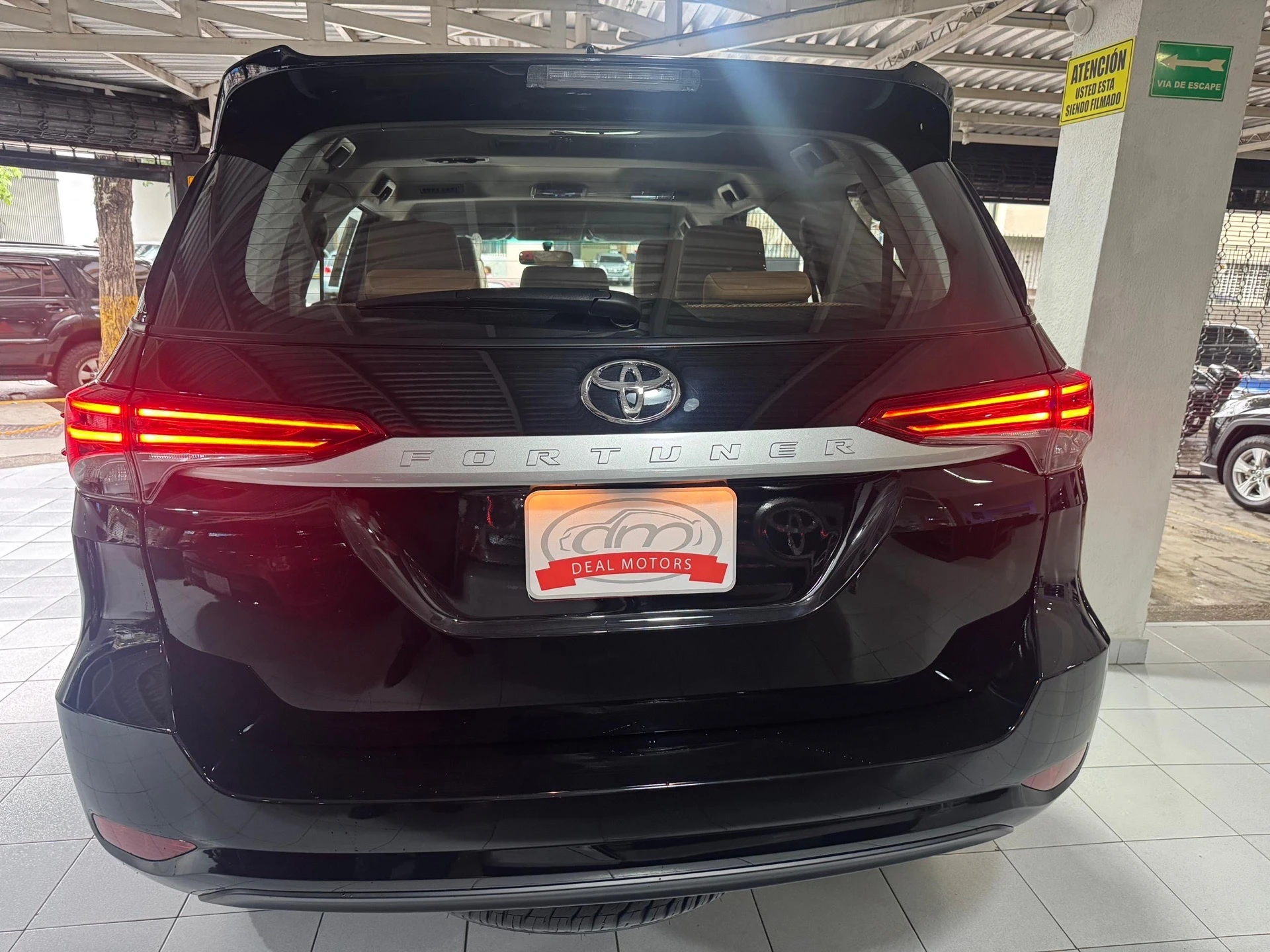 2025 Toyota Fortuner — foto 5