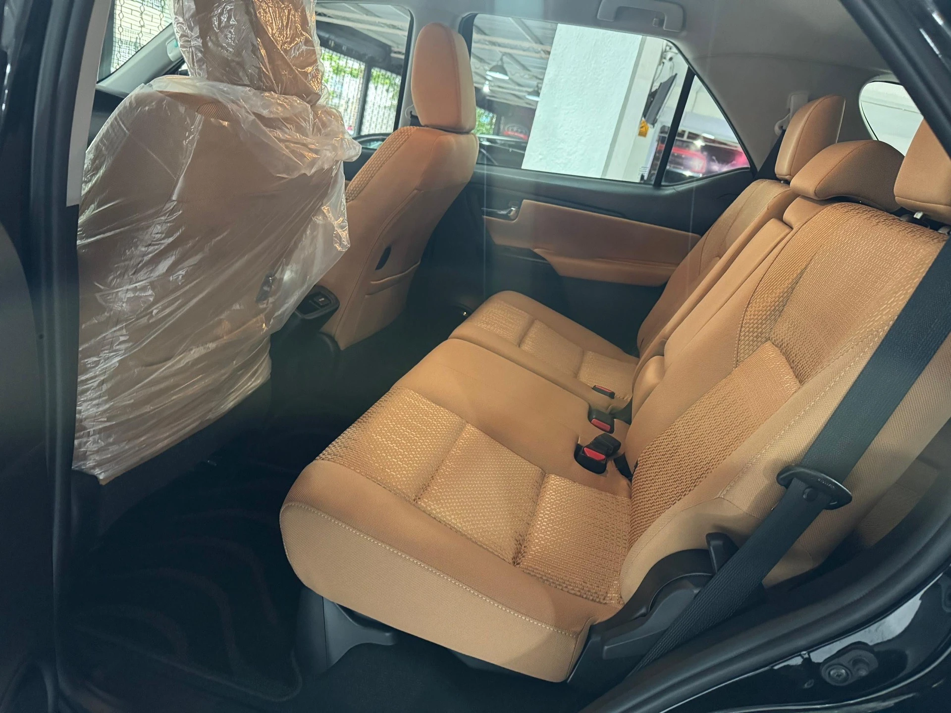 2025 Toyota Fortuner — foto 10
