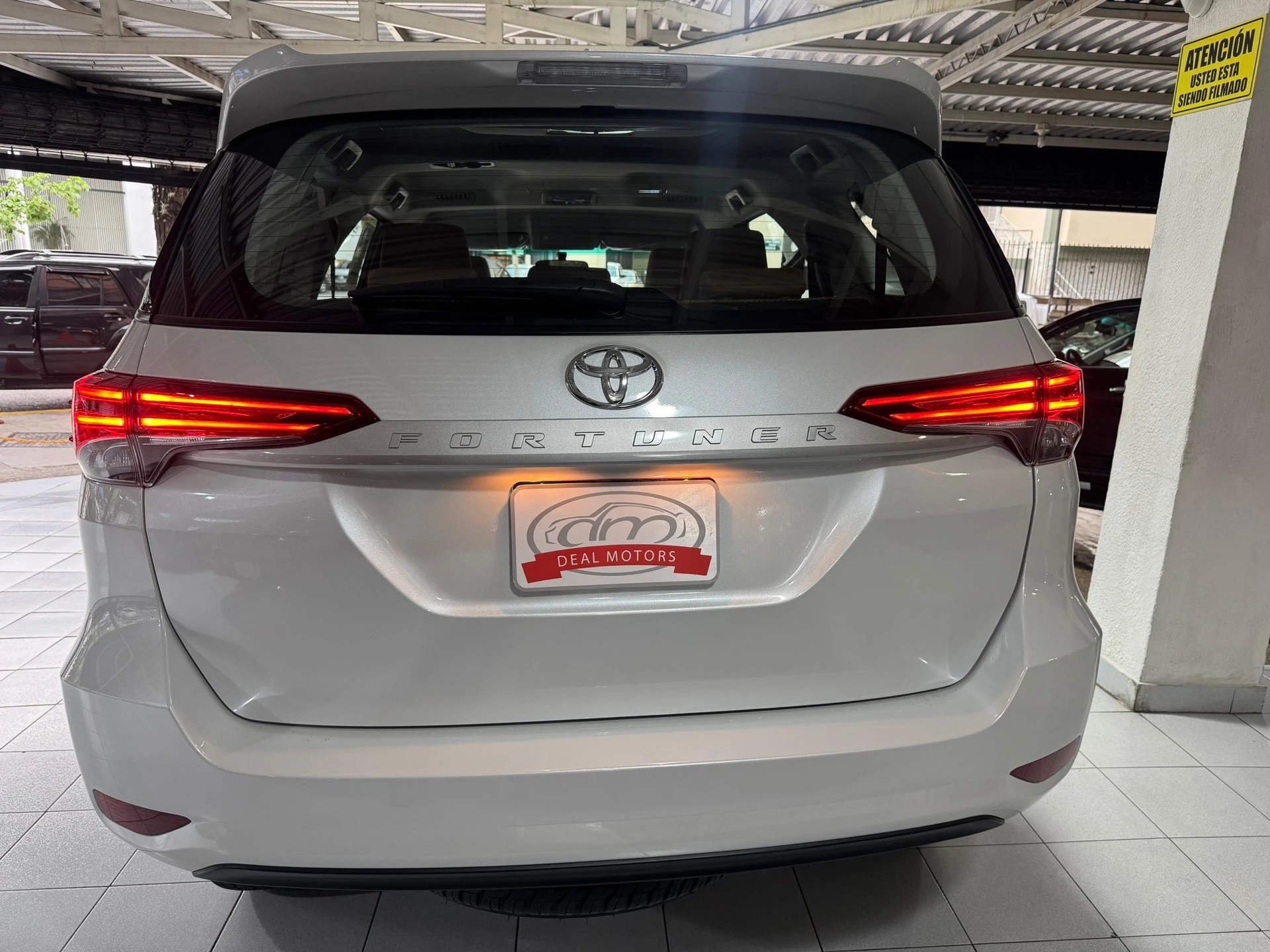 2025 Toyota Fortuner — foto 5