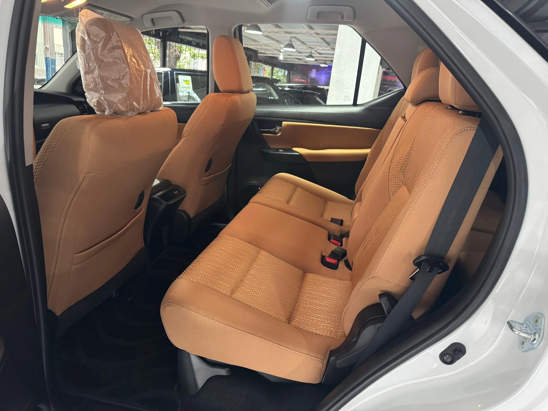 2025 Toyota Fortuner — foto 8
