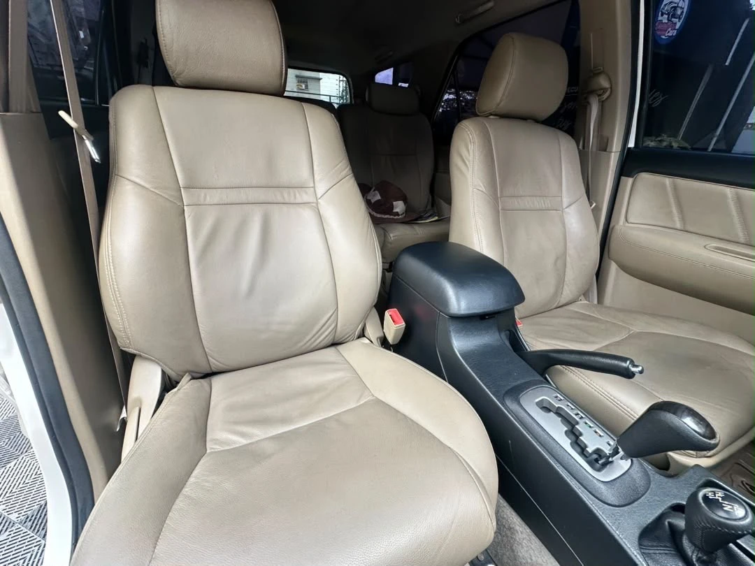 2017 Toyota Fortuner Sr — foto 5