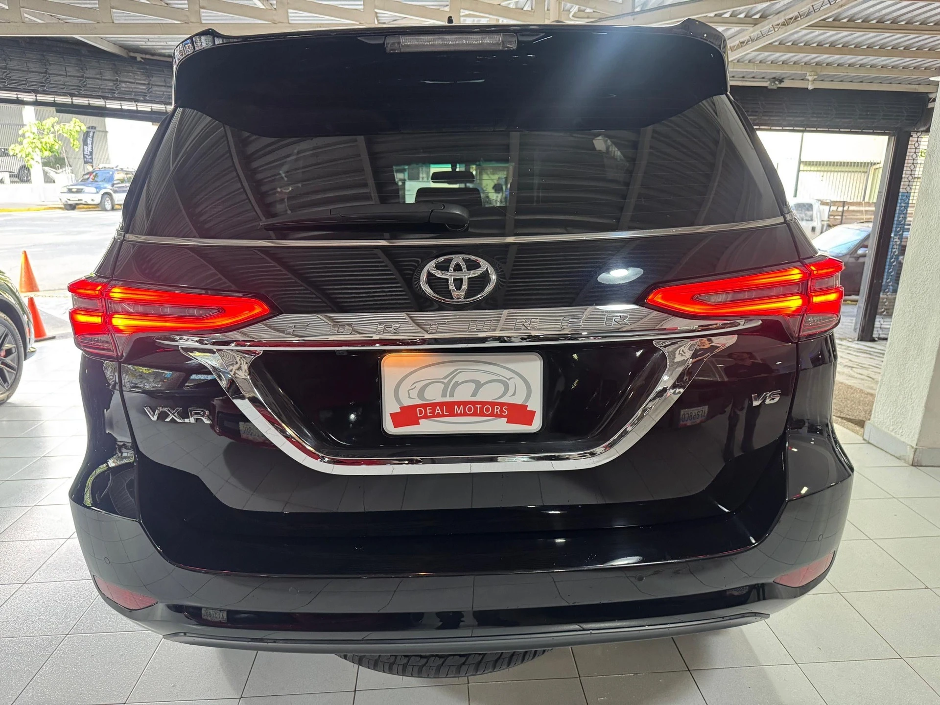 2023 Toyota Fortuner VXR — foto 5