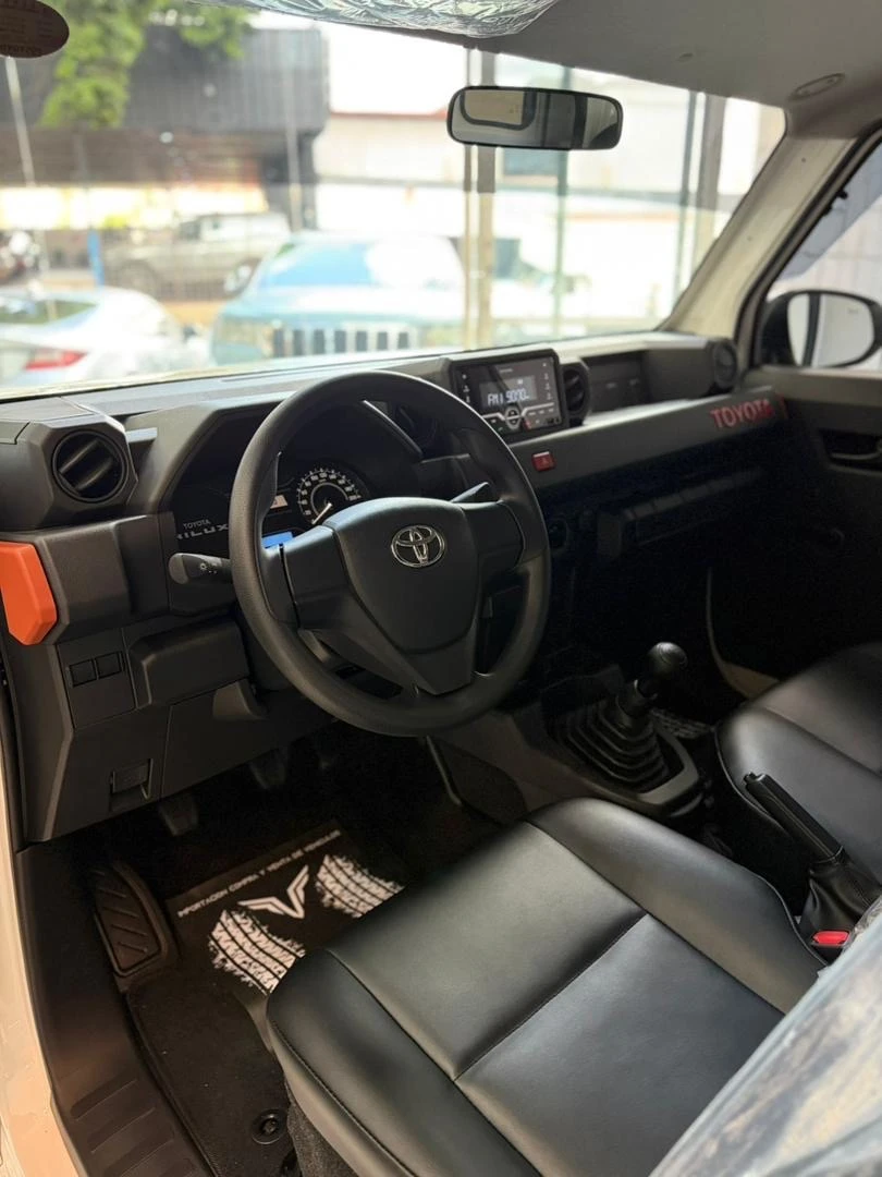 2025 Toyota Hilux Tamarraw — foto 9