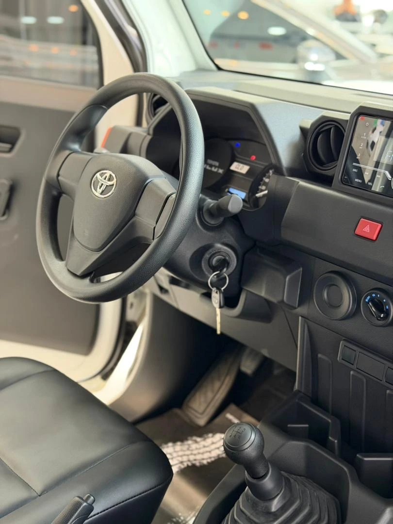2025 Toyota Hilux Tamarraw — foto 10