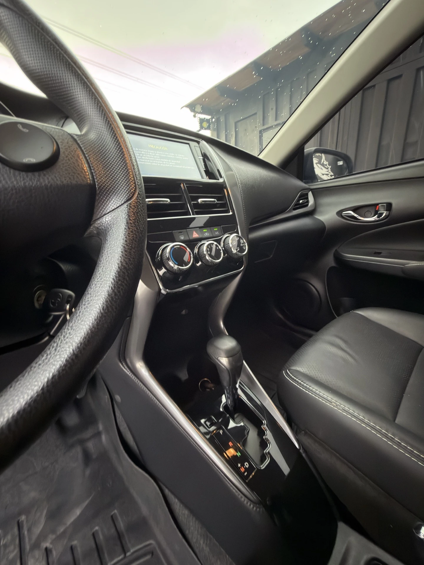 2022 Toyota Yaris G — foto 5