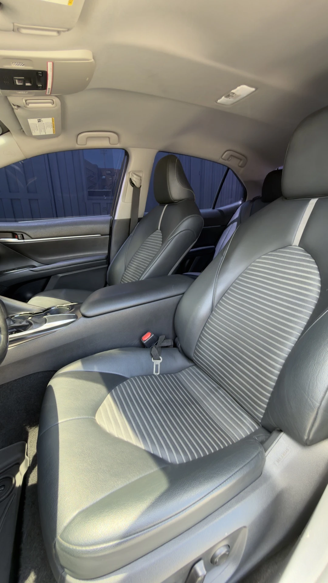 2020 Toyota Camry Se — foto 4