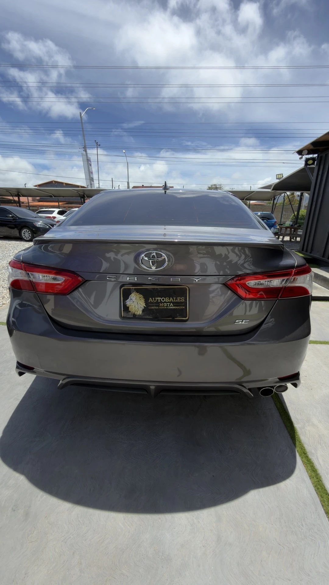 2020 Toyota Camry Se — foto 8