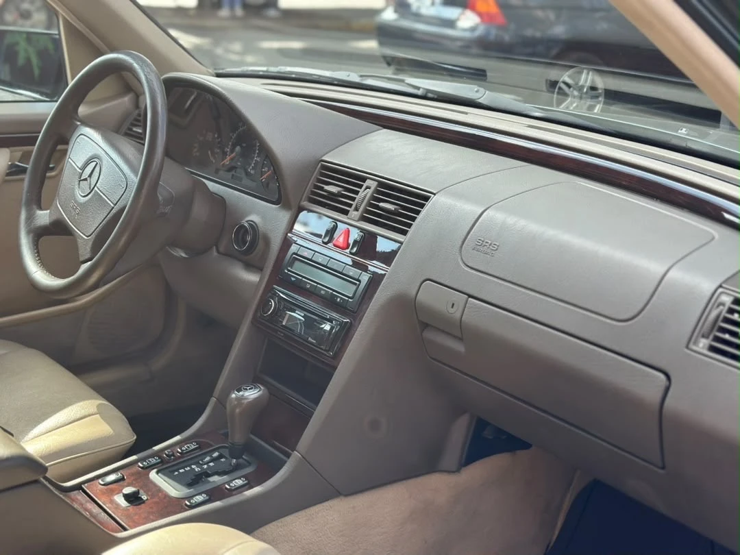 1997 Mercedes-Benz 280 — foto 2