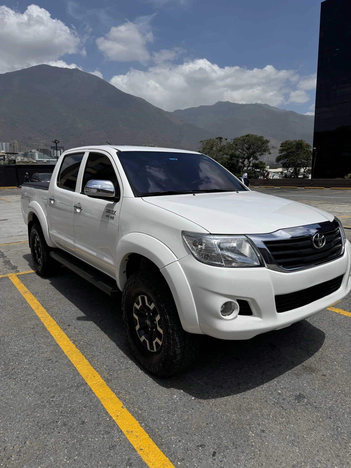 2013 Toyota Hilux Kavak V6 — foto 2