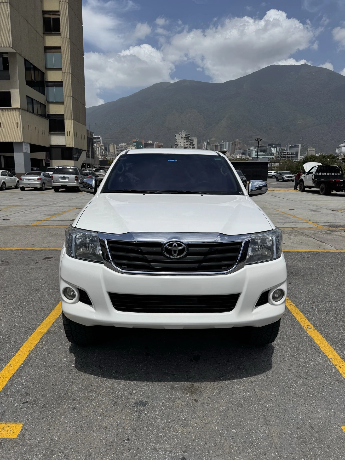 2013 Toyota Hilux Kavak V6 — foto 3