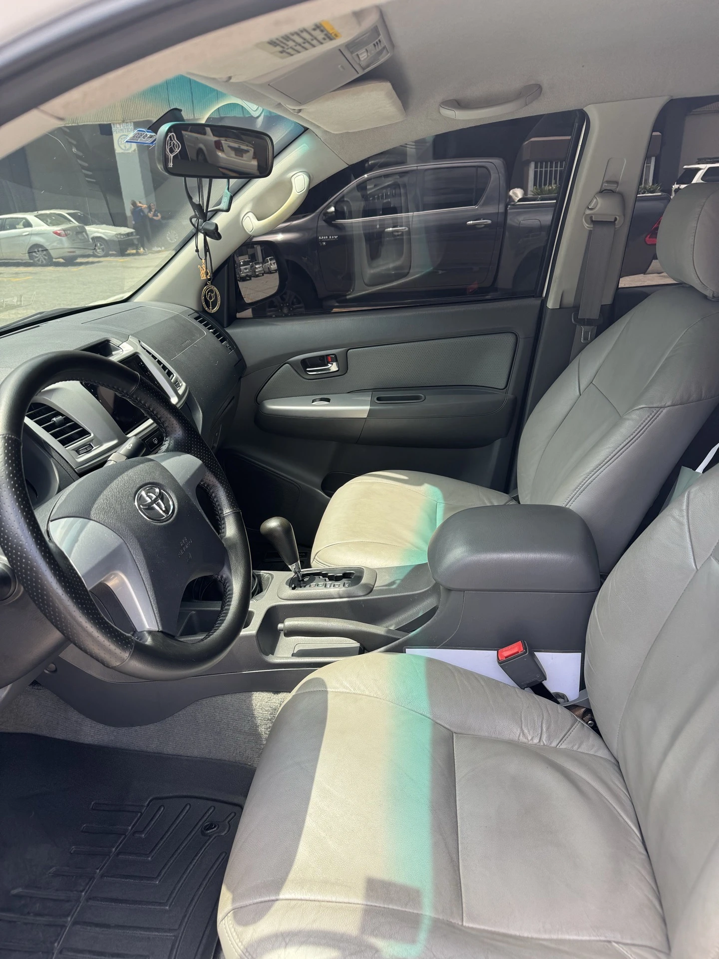 2013 Toyota Hilux Kavak V6 — foto 7