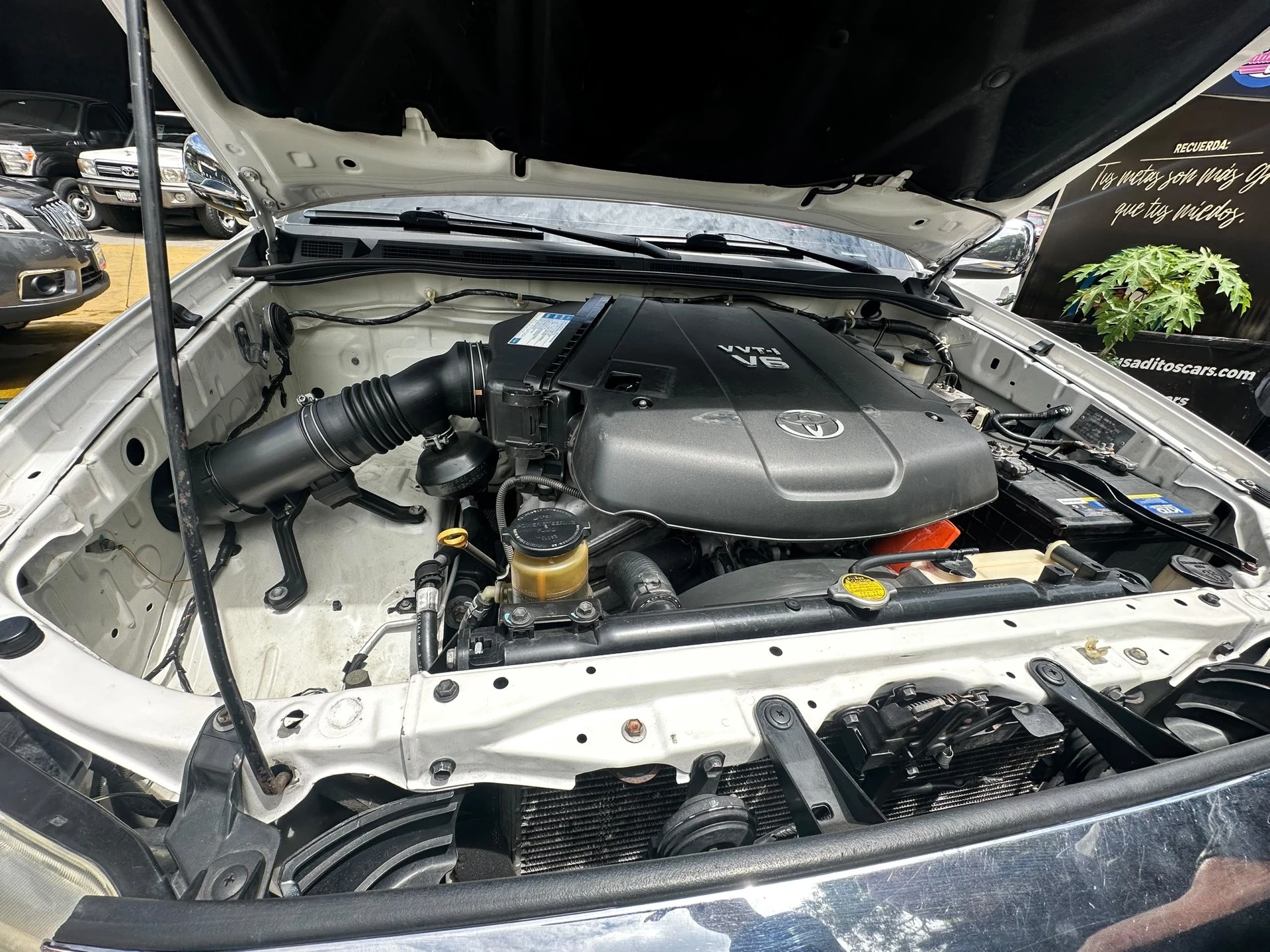 2012 Toyota Fortuner Sr — foto 3