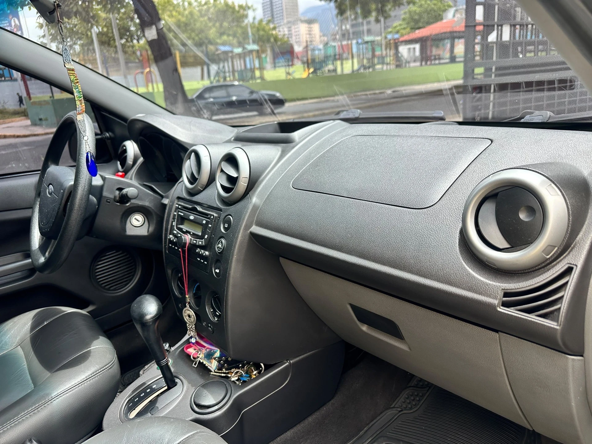 2011 Ford Fiesta Move — foto 4