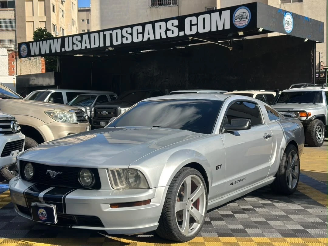 2007 Ford Mustang — foto 5