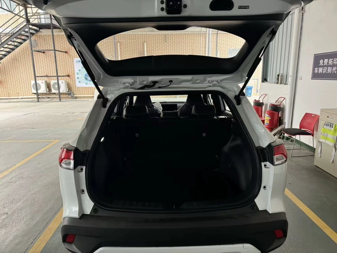 2026 Toyota Corolla Cross Élite — foto 8