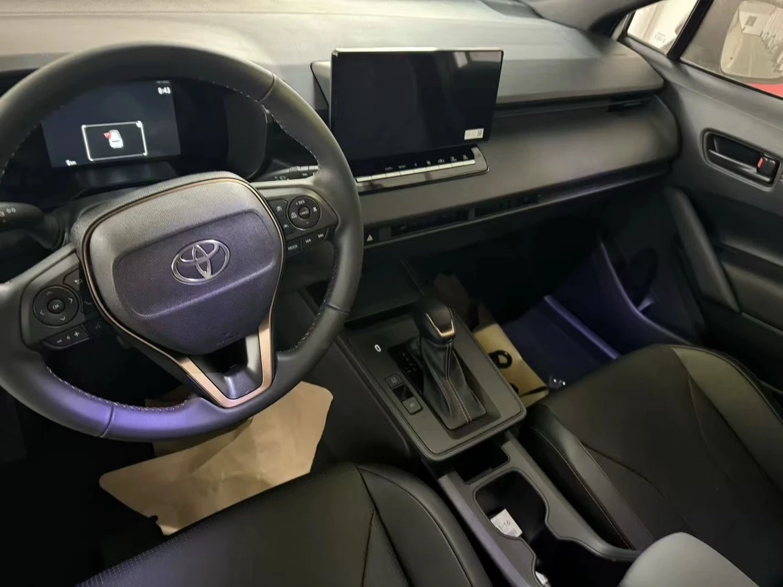 2026 Toyota Corolla Cross Élite — foto 9