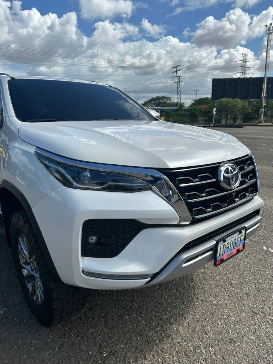 2023 Toyota Fortuner VXR — foto 3