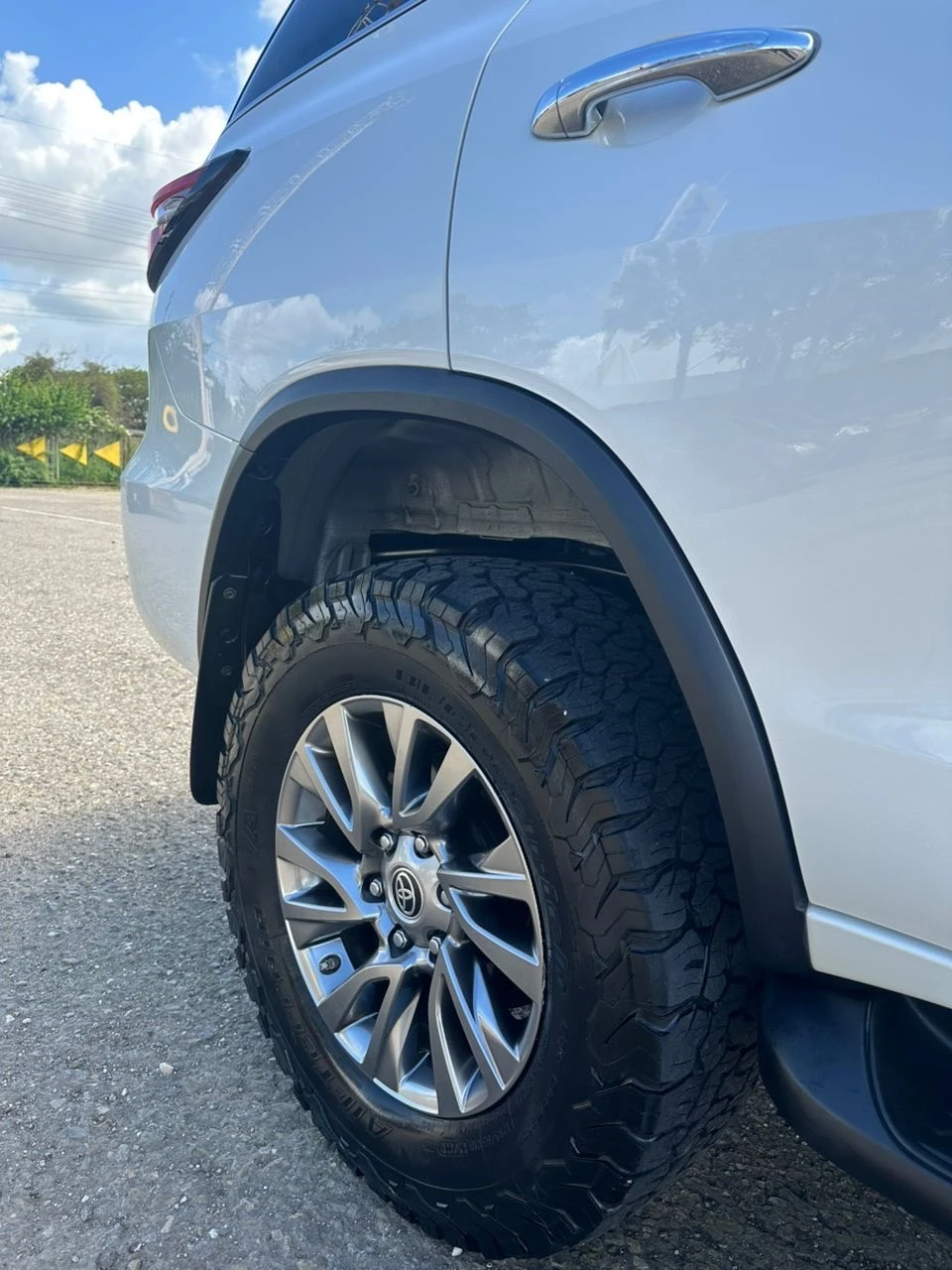 2023 Toyota Fortuner VXR — foto 4