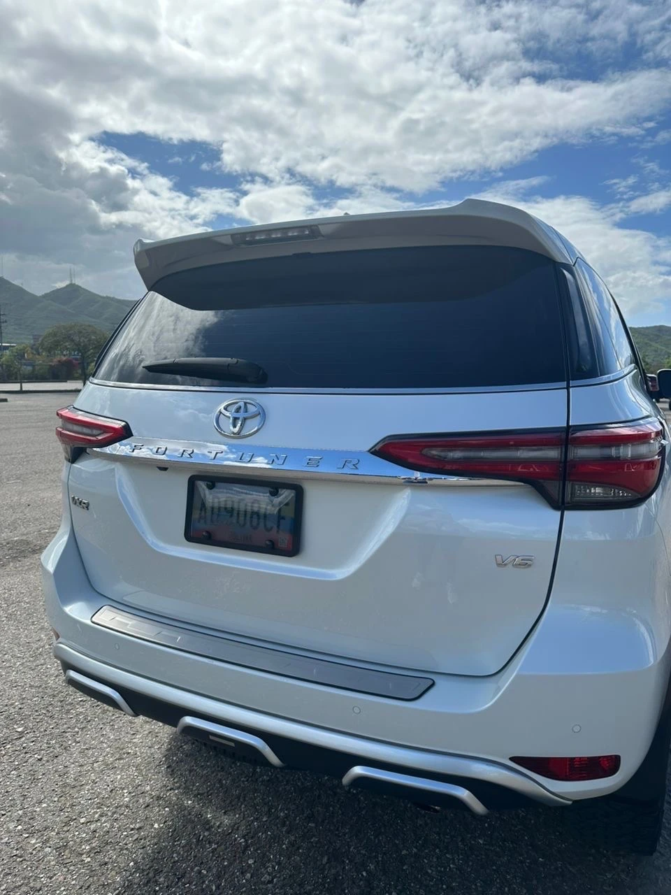 2023 Toyota Fortuner VXR — foto 14
