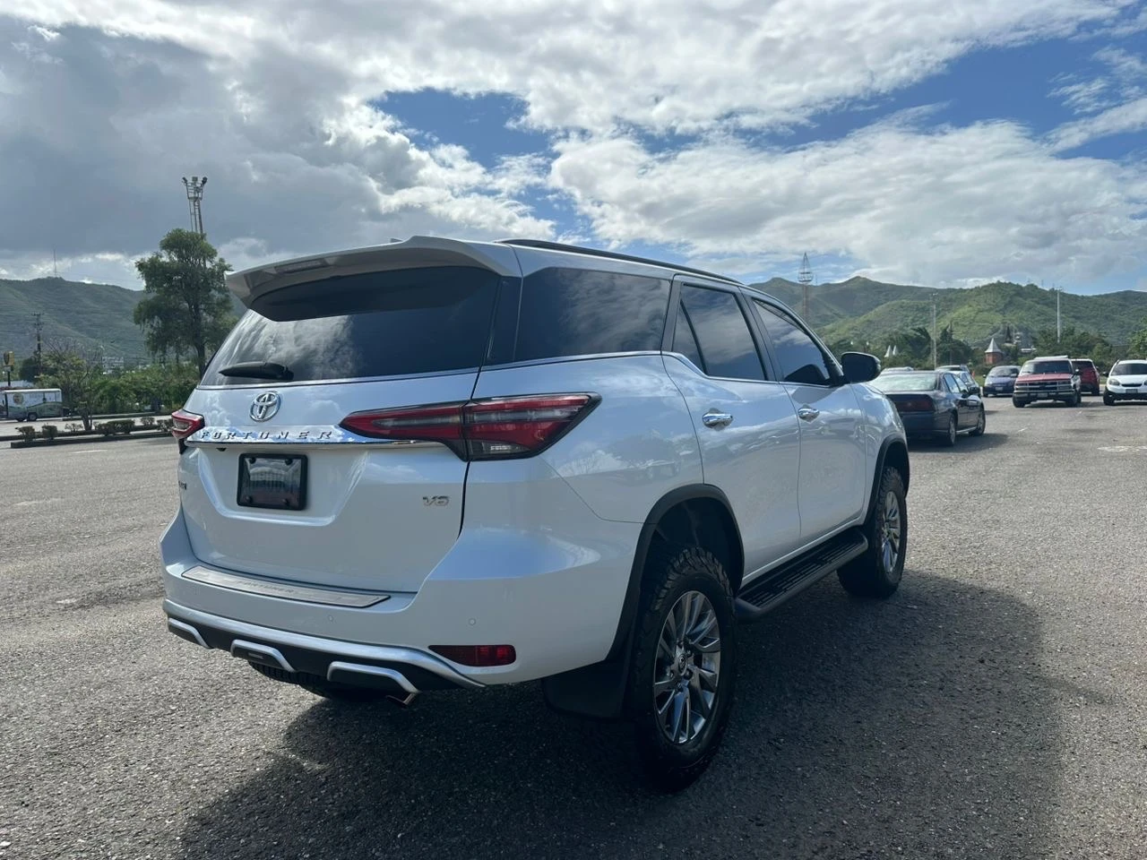2023 Toyota Fortuner VXR — foto 16