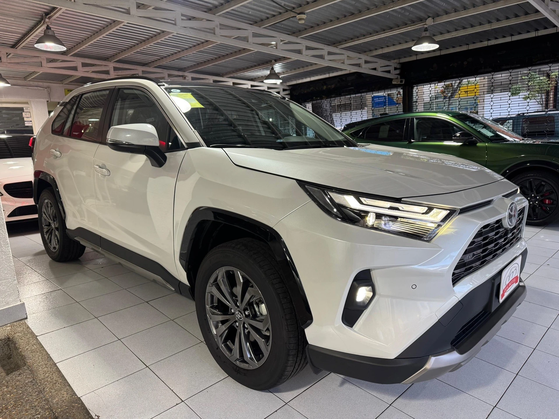 2025 Toyota RAV4 — foto 3