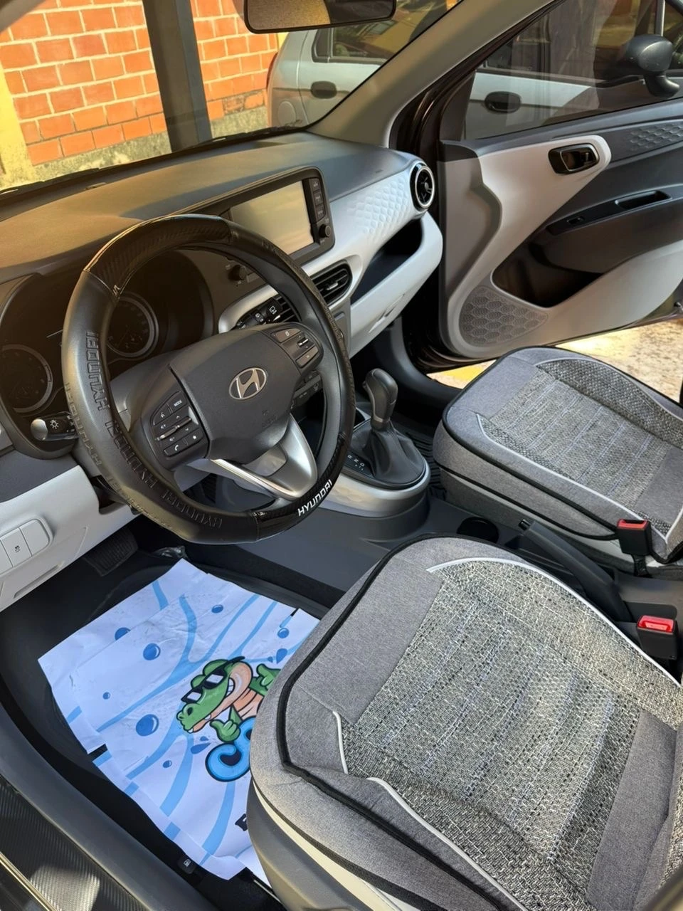 2026 Hyundai Grand i10 GLS FULL EQUIPO (encendido con botón) — foto 8