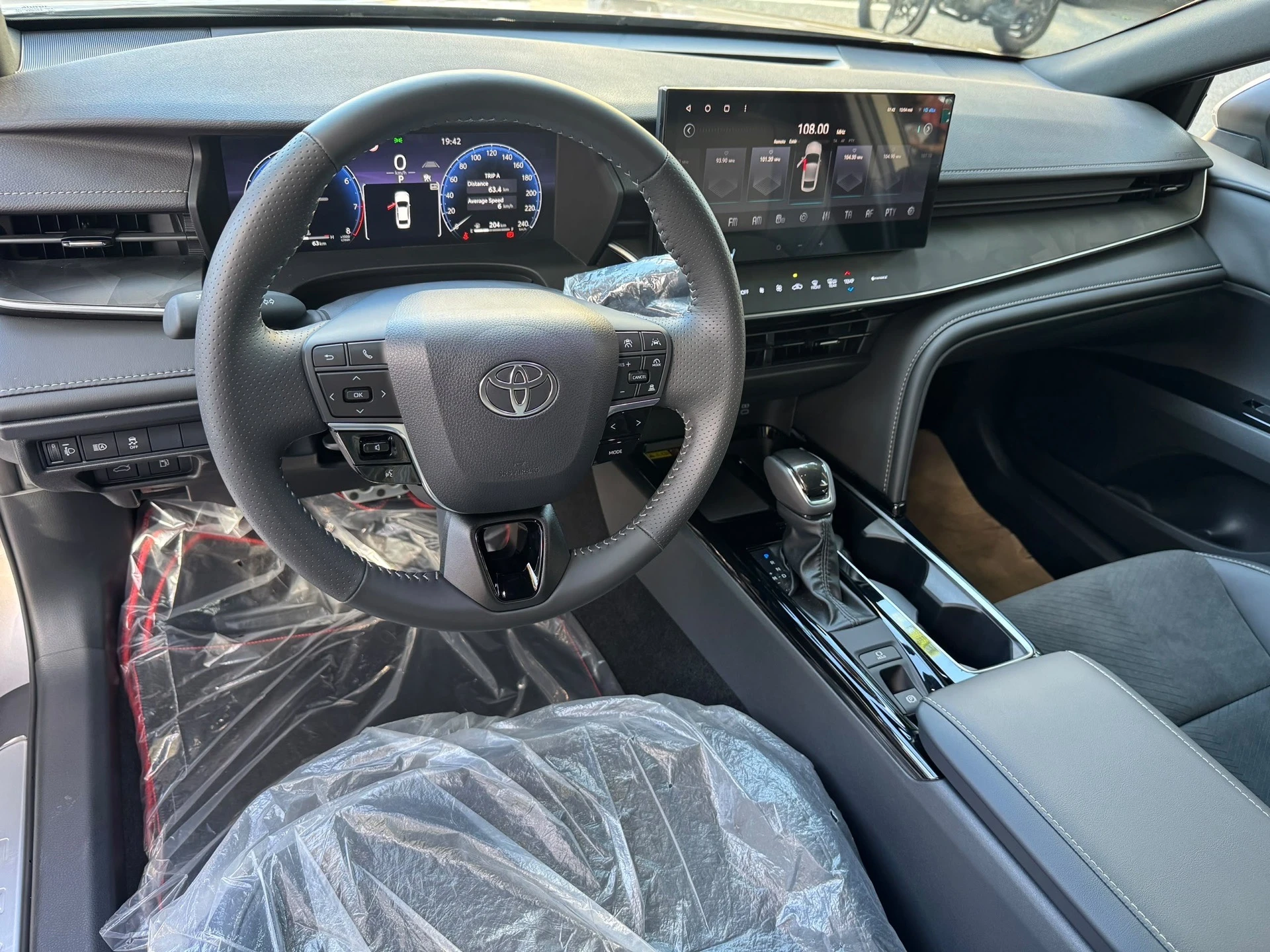 2025 Toyota Camry SPORT — foto 7