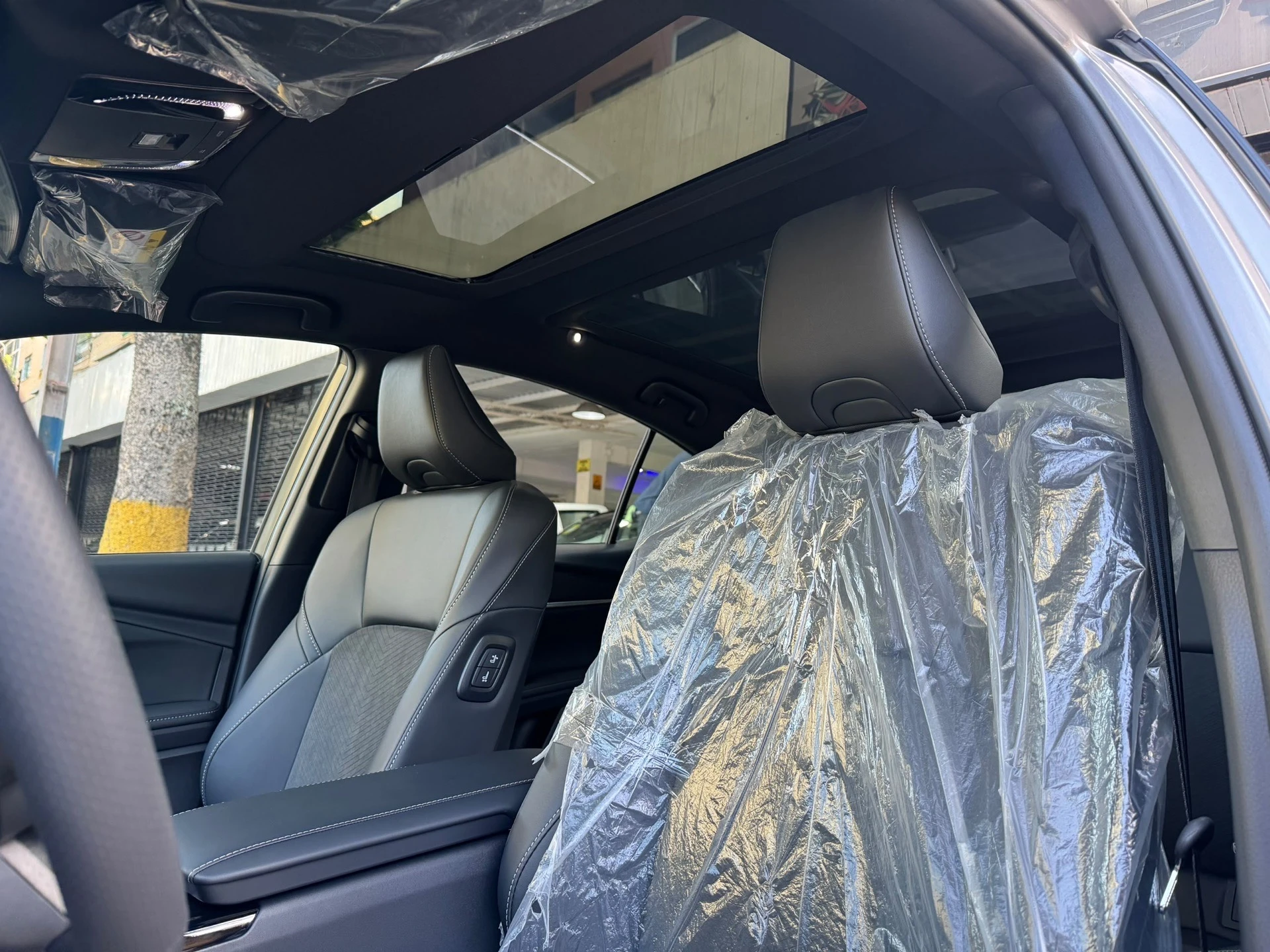 2025 Toyota Camry SPORT — foto 10