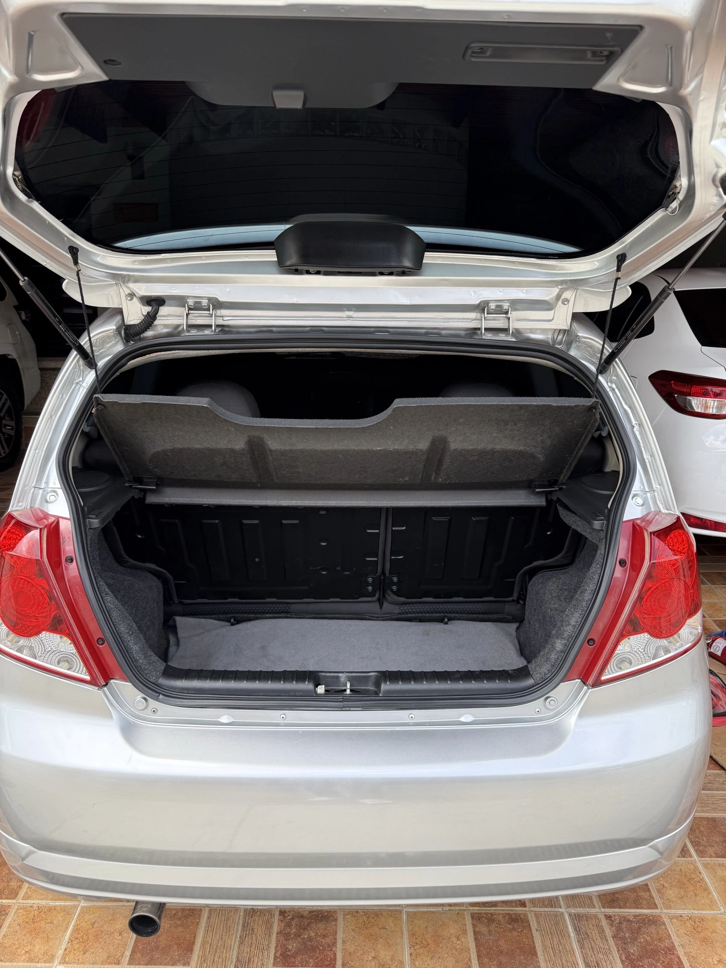 2010 Chevrolet Aveo Coupe — foto 20