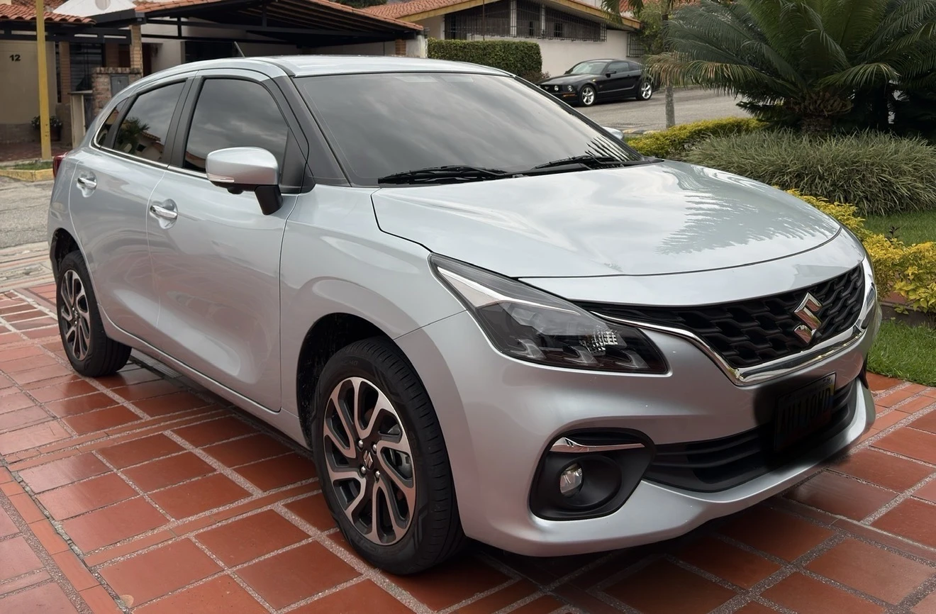 2025 Suzuki Baleno Full equipo — foto 3
