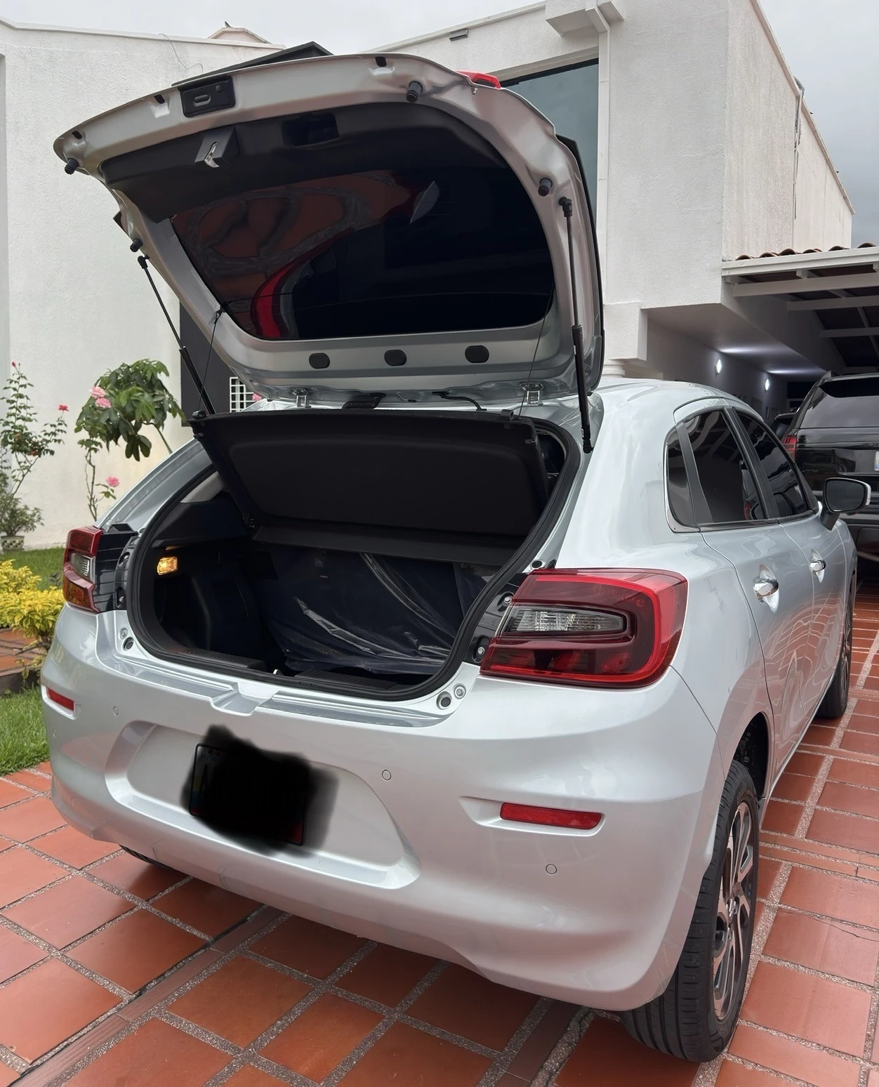 2025 Suzuki Baleno Full equipo — foto 6